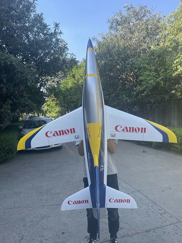 Shark — 1.7 m photo 9